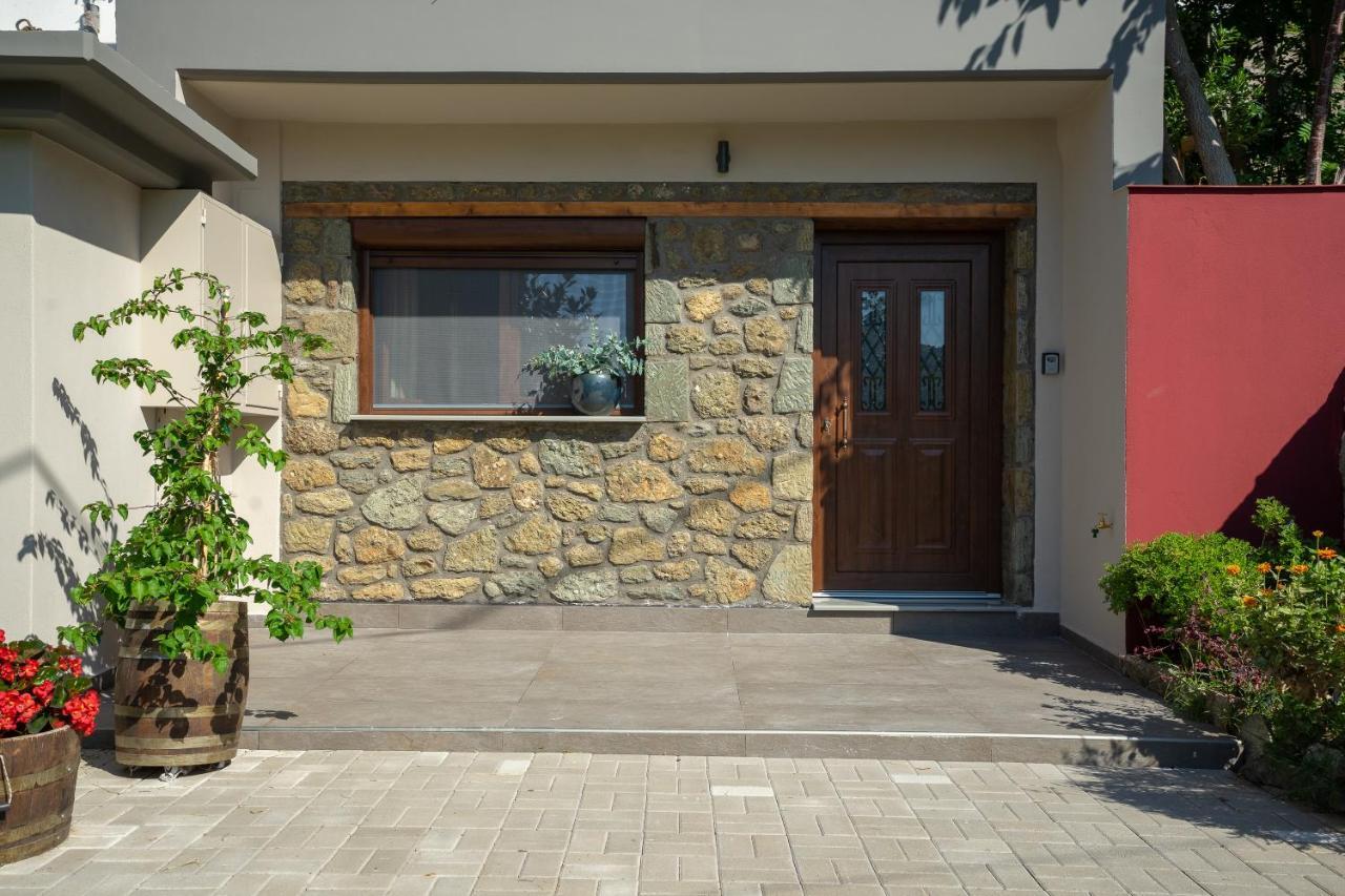 Meteoron Theasis Apartment Kalampáka Ngoại thất bức ảnh