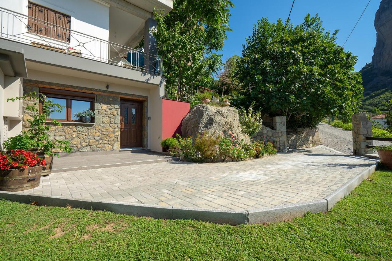Meteoron Theasis Apartment Kalampáka Ngoại thất bức ảnh
